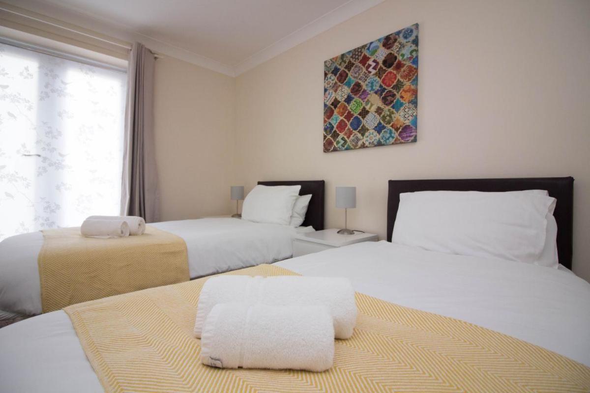 Stayzo Penthouse Accommodation 2- Premier Lodge Southampton Exterior foto